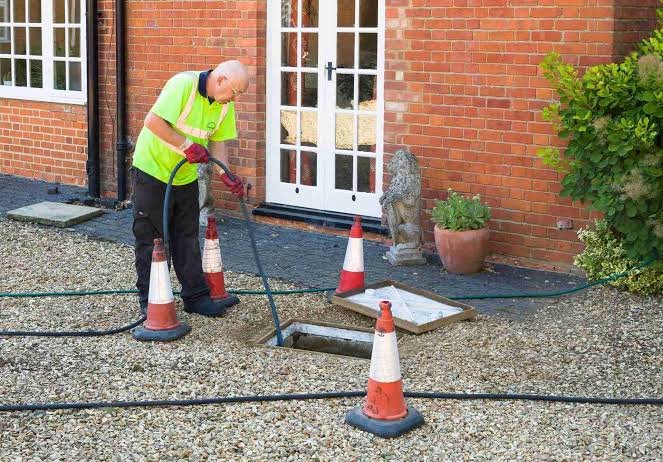 Clearing Stubborn Drains: How to Choose the Right Fix for Your Plumbing